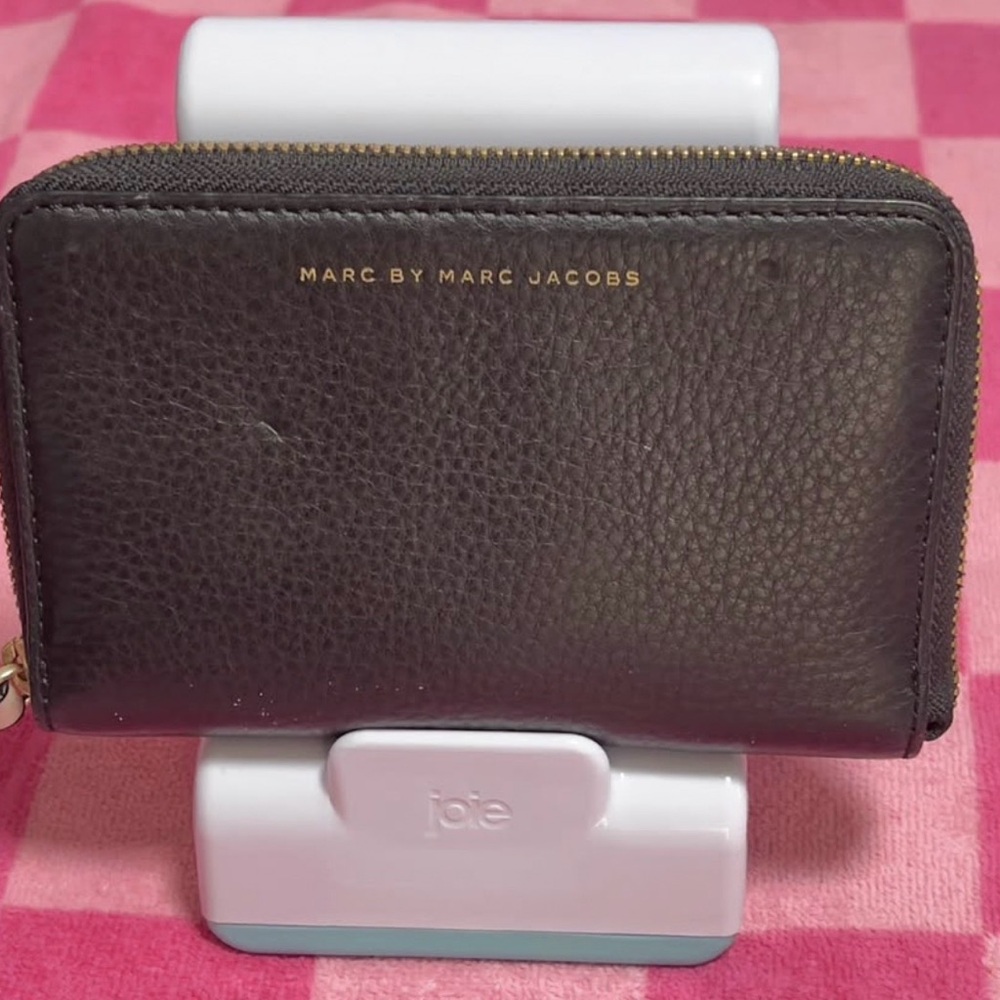 Marc by Marc Jacobs Dark Brown Pebbled Leather Zip Card Holder